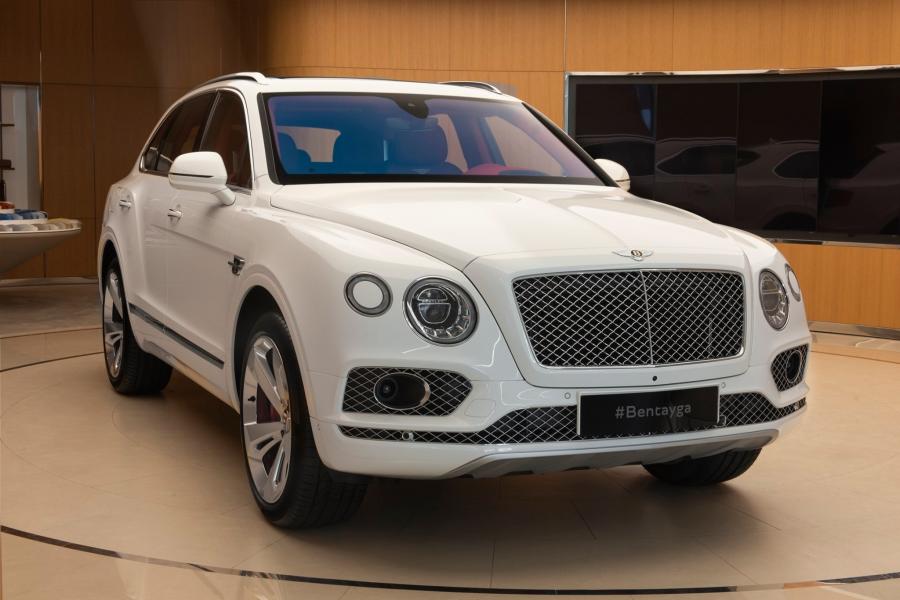  Bentley Bentayga W12 Centenary Specifications 2020 года  (UAE) (фото 1 из 10)